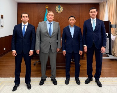 Генеральный директор IMBC обсудил с Акимом Атырауской области развитие отечественного производства