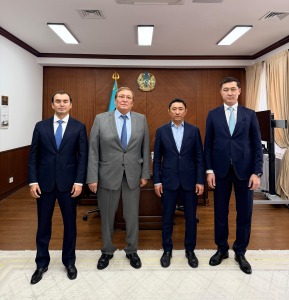 Генеральный директор IMBC обсудил с Акимом Атырауской области развитие отечественного производства